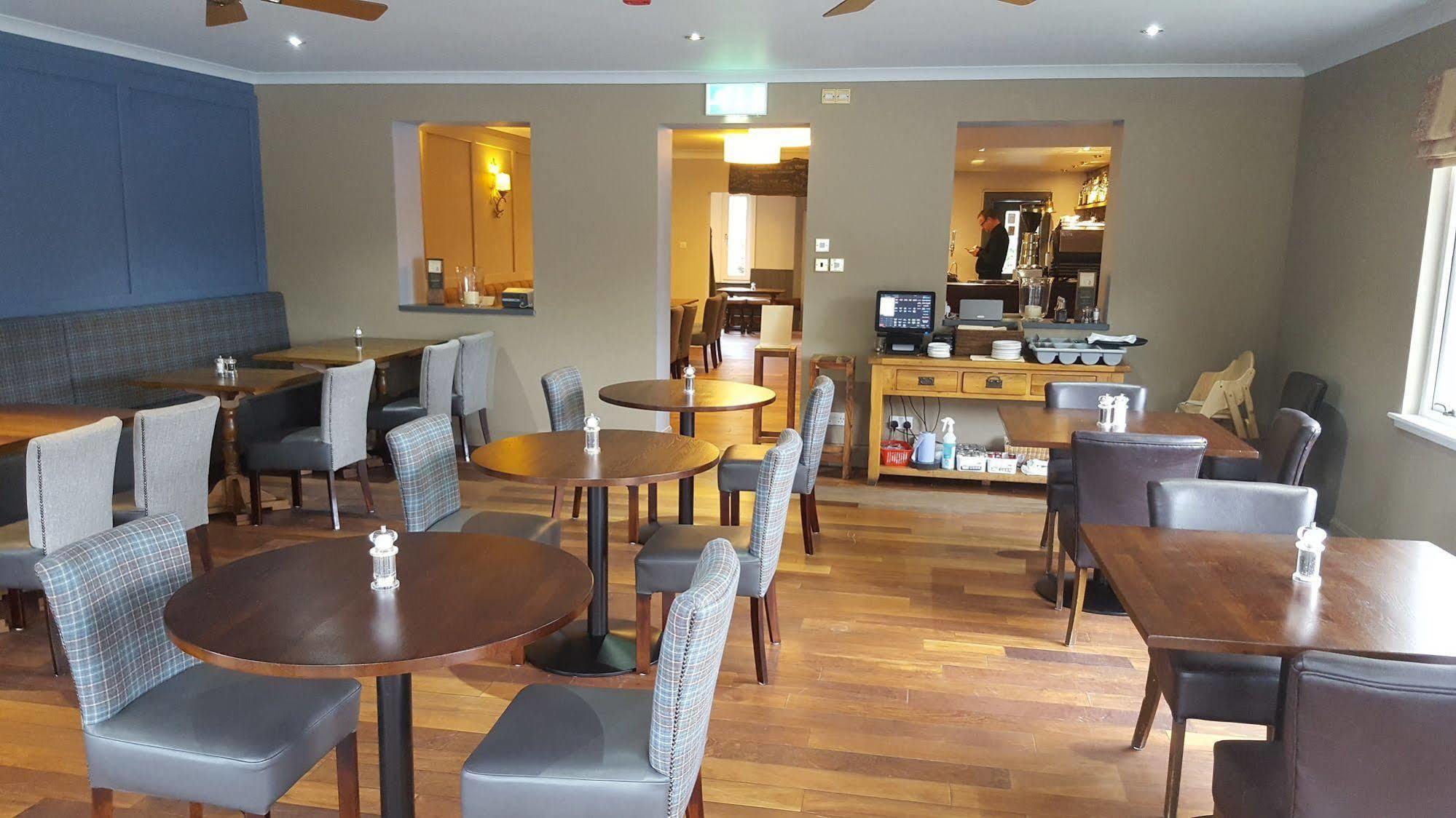 Bridge Of Orchy Hotel Ngoại thất bức ảnh