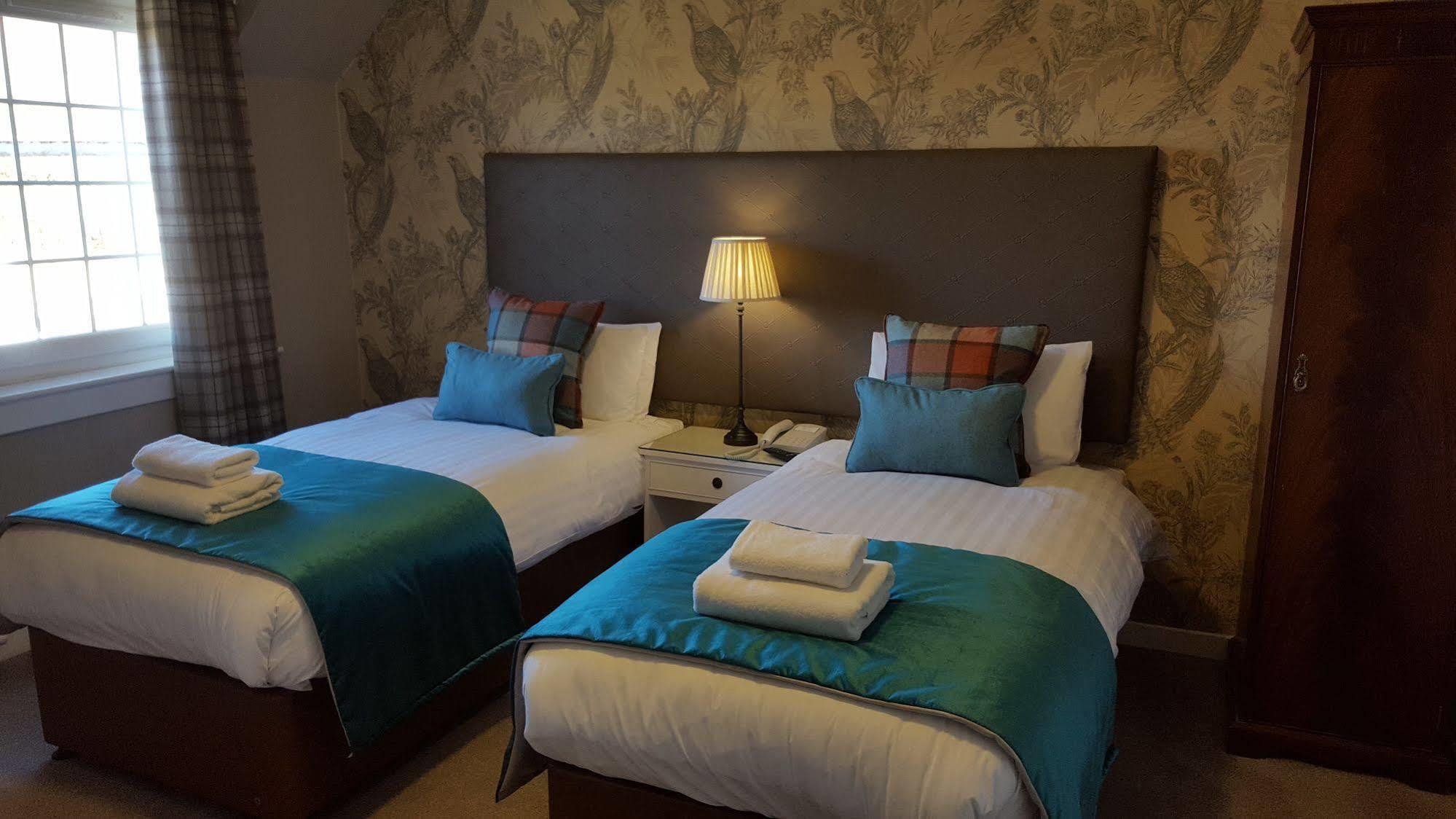 Bridge Of Orchy Hotel Ngoại thất bức ảnh